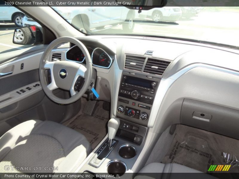 Cyber Gray Metallic / Dark Gray/Light Gray 2009 Chevrolet Traverse LS