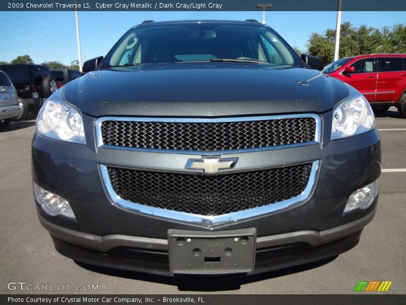Cyber Gray Metallic / Dark Gray/Light Gray 2009 Chevrolet Traverse LS