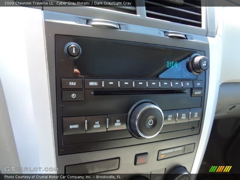 Cyber Gray Metallic / Dark Gray/Light Gray 2009 Chevrolet Traverse LS