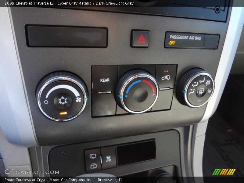 Cyber Gray Metallic / Dark Gray/Light Gray 2009 Chevrolet Traverse LS