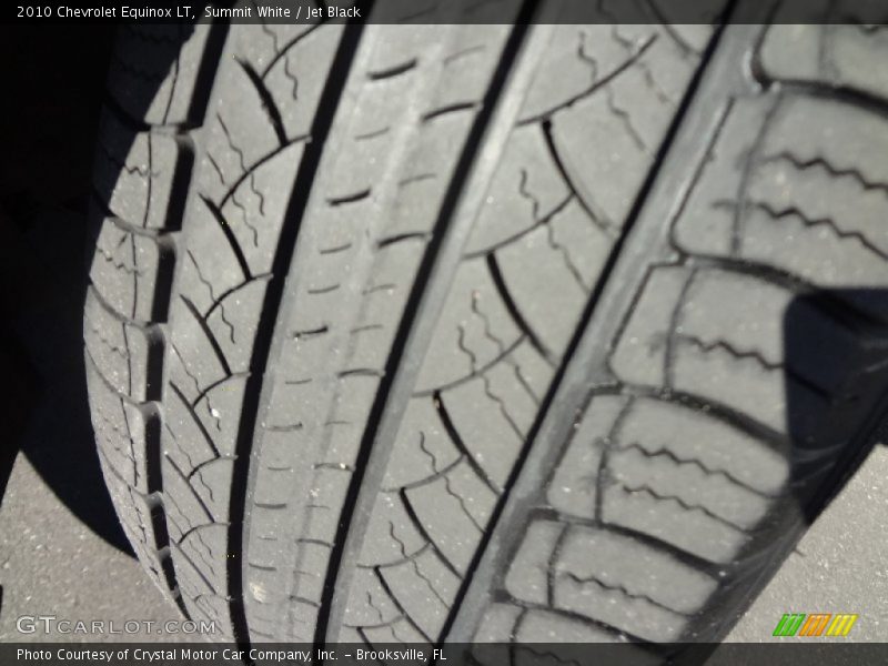 Summit White / Jet Black 2010 Chevrolet Equinox LT