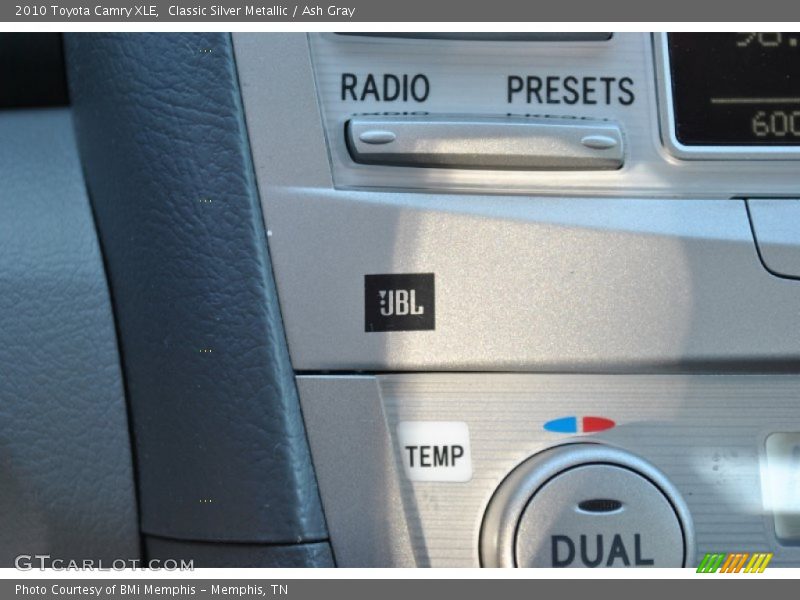 Classic Silver Metallic / Ash Gray 2010 Toyota Camry XLE