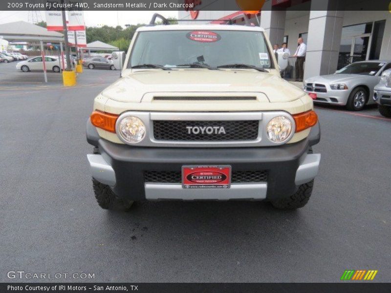 Sandstorm Metallic / Dark Charcoal 2009 Toyota FJ Cruiser 4WD
