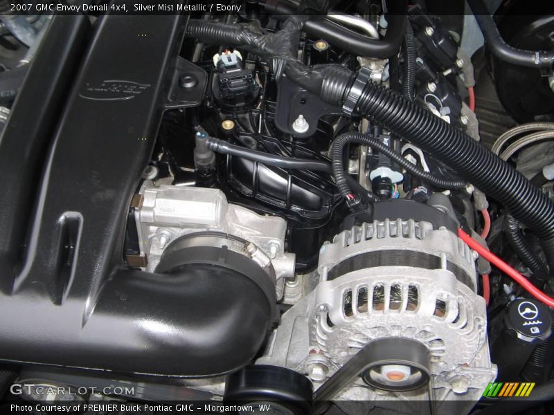 Silver Mist Metallic / Ebony 2007 GMC Envoy Denali 4x4