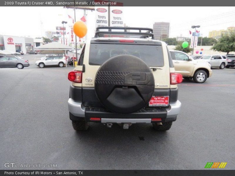 Sandstorm Metallic / Dark Charcoal 2009 Toyota FJ Cruiser 4WD
