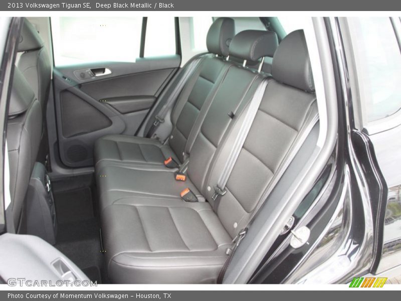 Deep Black Metallic / Black 2013 Volkswagen Tiguan SE