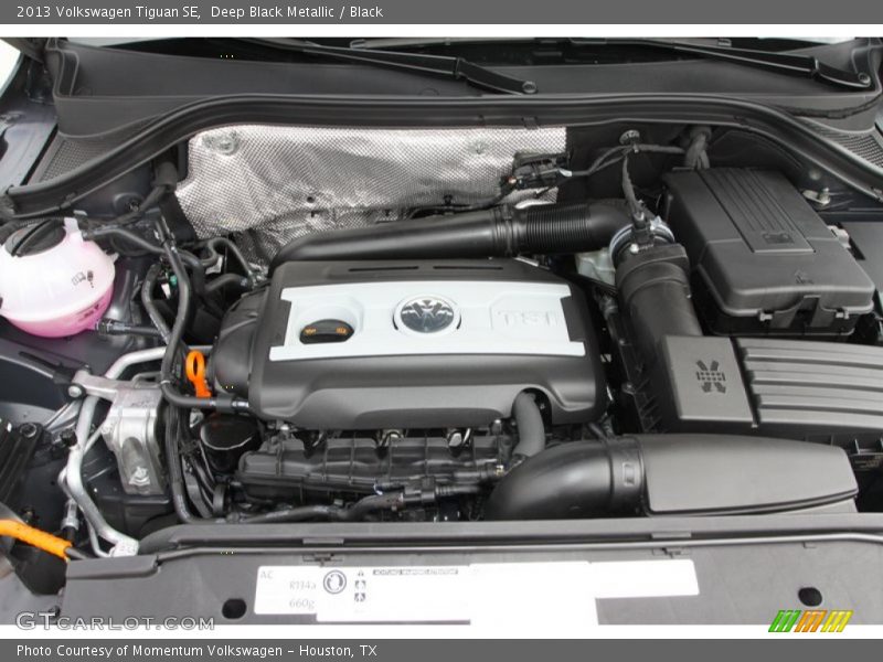 Deep Black Metallic / Black 2013 Volkswagen Tiguan SE