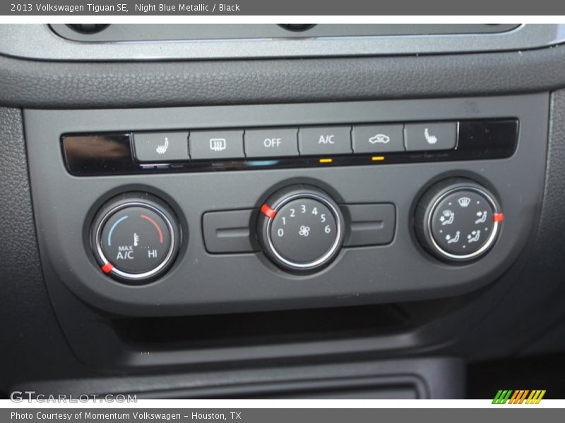 Night Blue Metallic / Black 2013 Volkswagen Tiguan SE