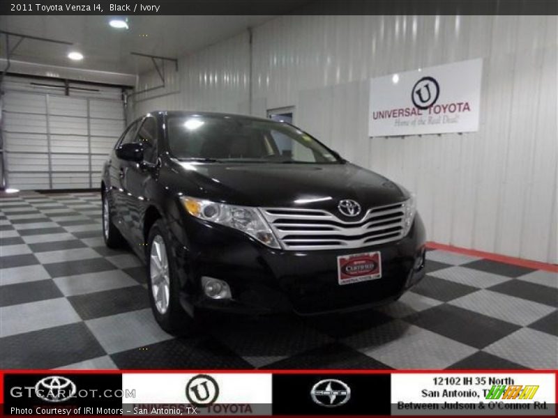Black / Ivory 2011 Toyota Venza I4