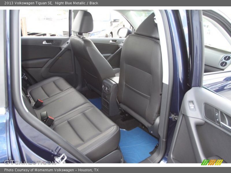 Night Blue Metallic / Black 2013 Volkswagen Tiguan SE