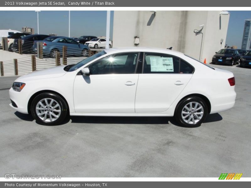 Candy White / Titan Black 2013 Volkswagen Jetta SE Sedan
