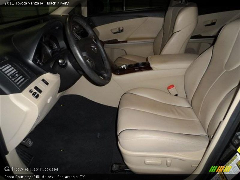 Black / Ivory 2011 Toyota Venza I4