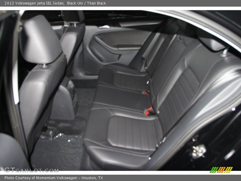 Black Uni / Titan Black 2013 Volkswagen Jetta SEL Sedan