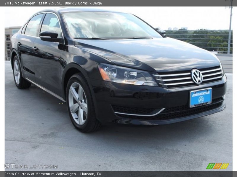 Black / Cornsilk Beige 2013 Volkswagen Passat 2.5L SE