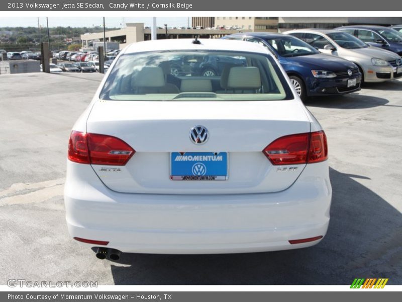 Candy White / Cornsilk Beige 2013 Volkswagen Jetta SE Sedan