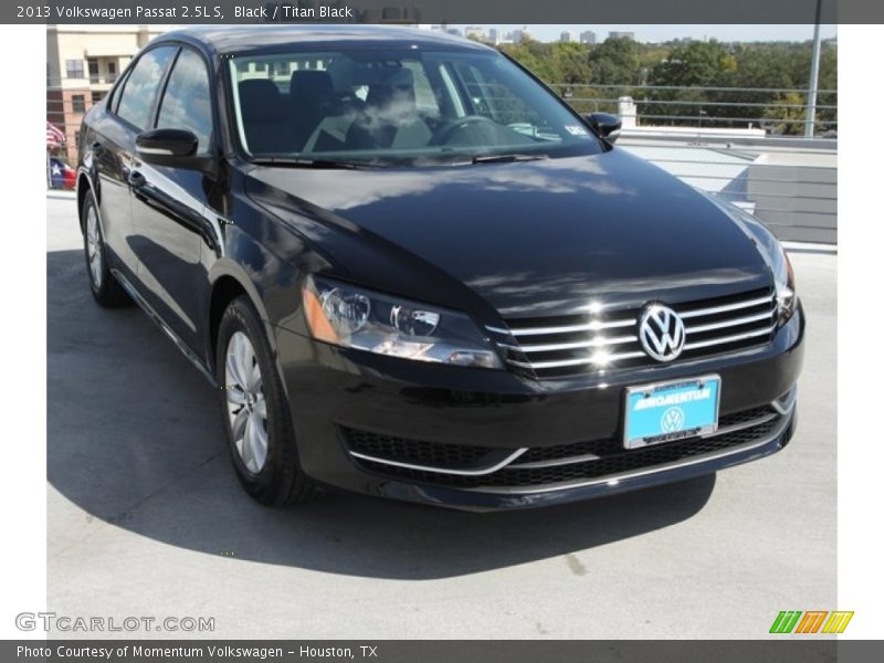 Black / Titan Black 2013 Volkswagen Passat 2.5L S