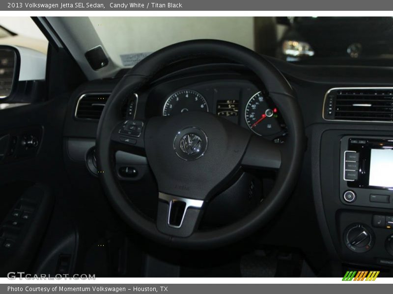 Candy White / Titan Black 2013 Volkswagen Jetta SEL Sedan