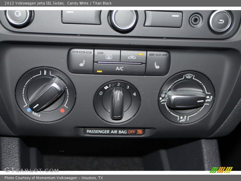 Candy White / Titan Black 2013 Volkswagen Jetta SEL Sedan
