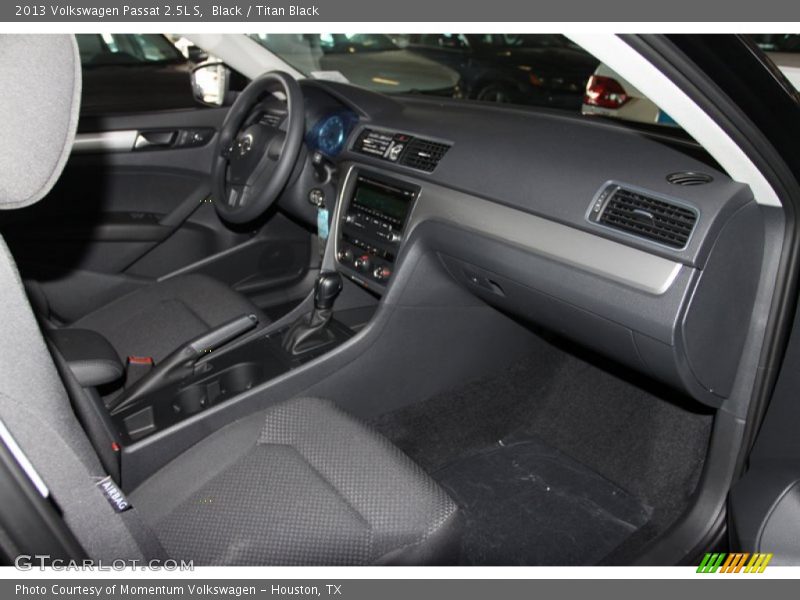 Black / Titan Black 2013 Volkswagen Passat 2.5L S