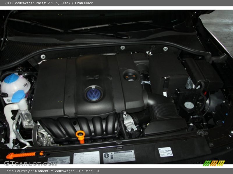 Black / Titan Black 2013 Volkswagen Passat 2.5L S