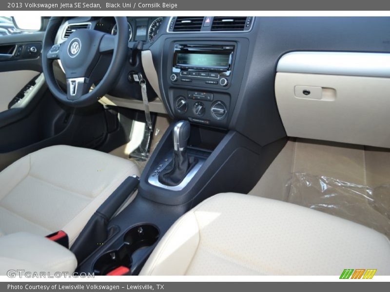 Black Uni / Cornsilk Beige 2013 Volkswagen Jetta SE Sedan