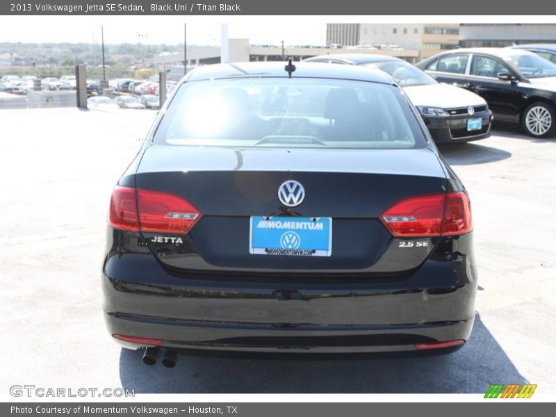 Black Uni / Titan Black 2013 Volkswagen Jetta SE Sedan