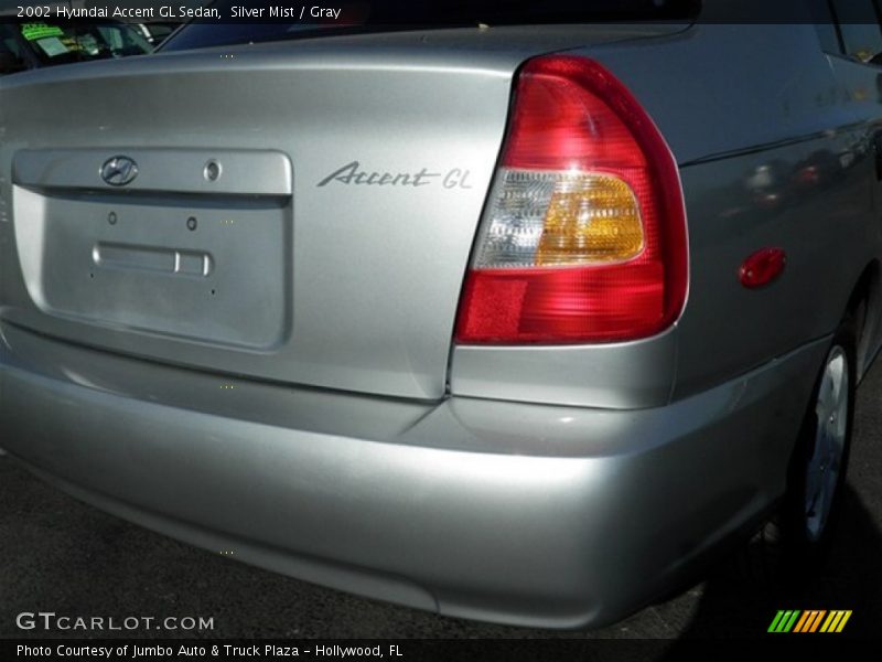 Silver Mist / Gray 2002 Hyundai Accent GL Sedan