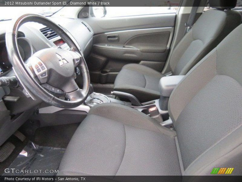 Diamond White / Black 2012 Mitsubishi Outlander Sport ES