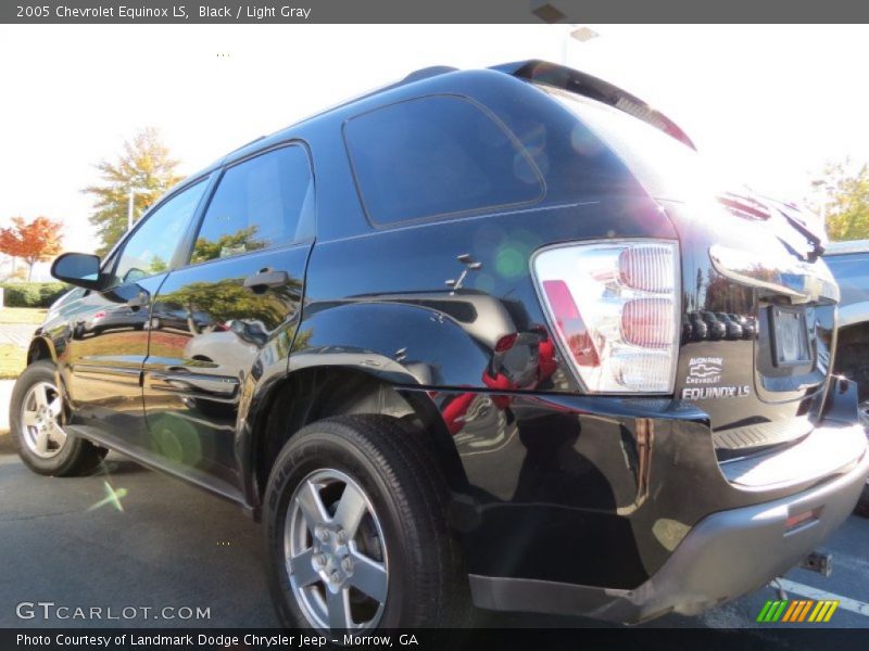 Black / Light Gray 2005 Chevrolet Equinox LS