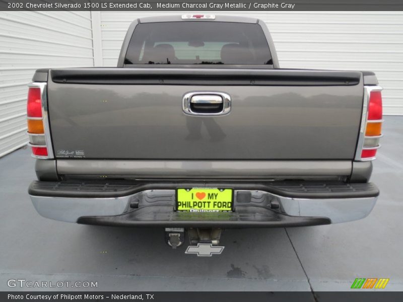 Medium Charcoal Gray Metallic / Graphite Gray 2002 Chevrolet Silverado 1500 LS Extended Cab