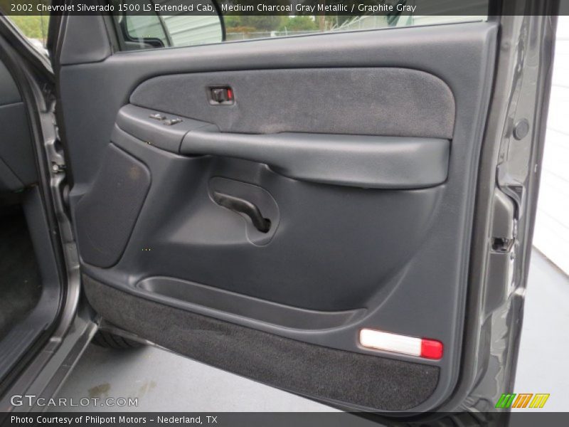 Medium Charcoal Gray Metallic / Graphite Gray 2002 Chevrolet Silverado 1500 LS Extended Cab