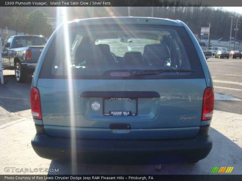 Island Teal Satin Glow / Silver Fern 1999 Plymouth Voyager