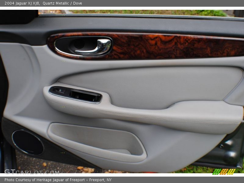 Quartz Metallic / Dove 2004 Jaguar XJ XJ8