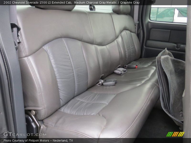 Medium Charcoal Gray Metallic / Graphite Gray 2002 Chevrolet Silverado 1500 LS Extended Cab
