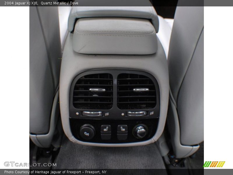 Quartz Metallic / Dove 2004 Jaguar XJ XJ8