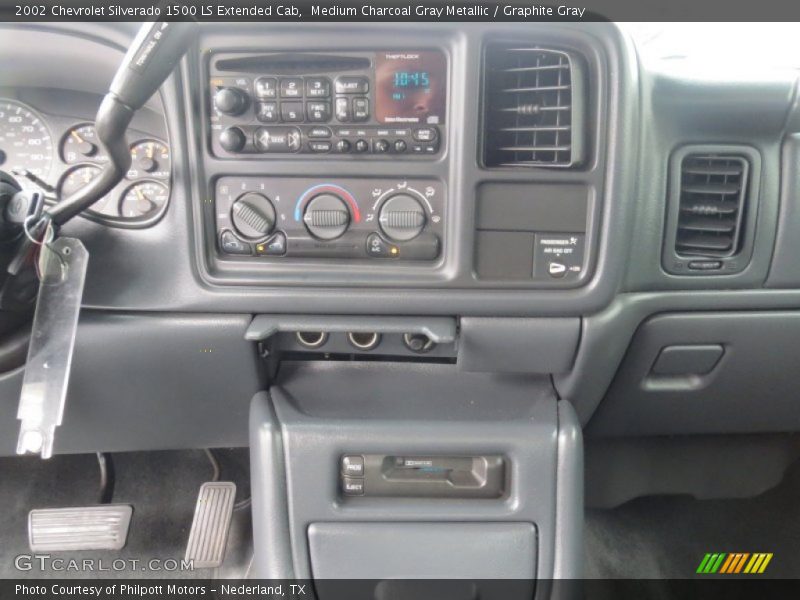 Medium Charcoal Gray Metallic / Graphite Gray 2002 Chevrolet Silverado 1500 LS Extended Cab