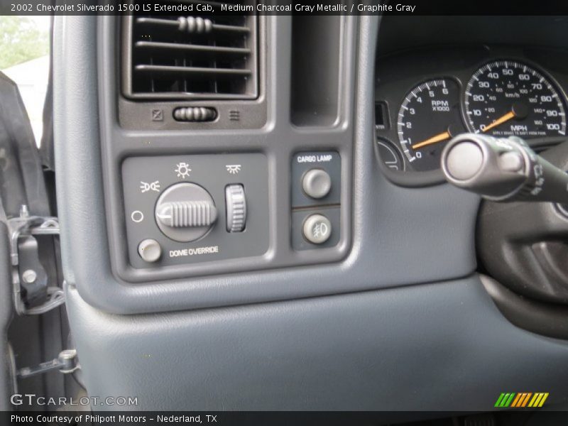 Medium Charcoal Gray Metallic / Graphite Gray 2002 Chevrolet Silverado 1500 LS Extended Cab