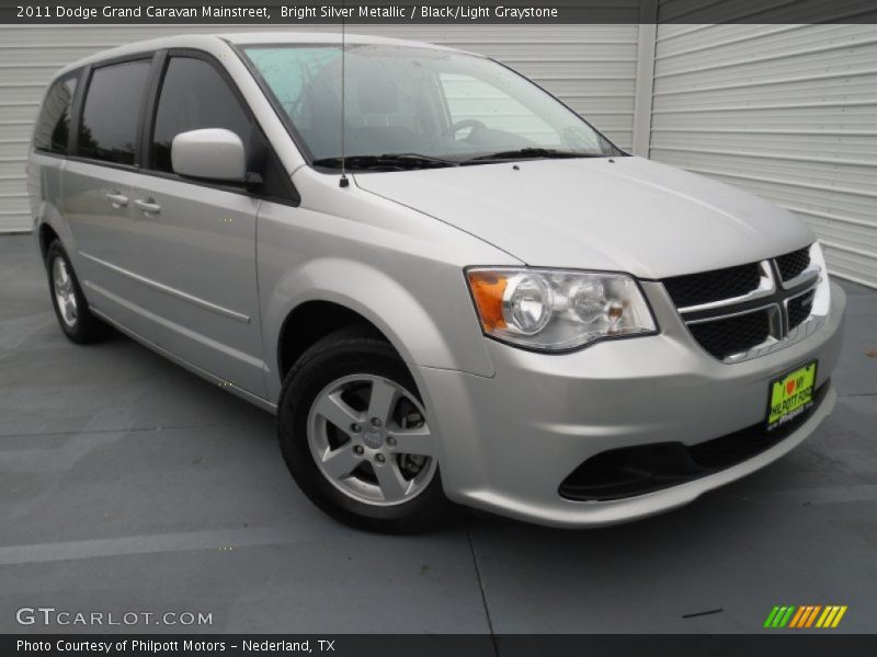 Bright Silver Metallic / Black/Light Graystone 2011 Dodge Grand Caravan Mainstreet