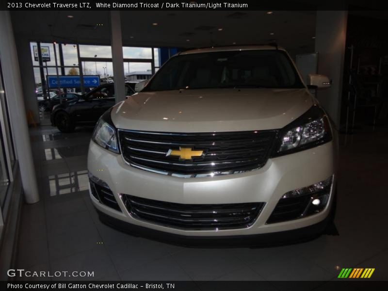 White Diamond Tricoat / Dark Titanium/Light Titanium 2013 Chevrolet Traverse LTZ