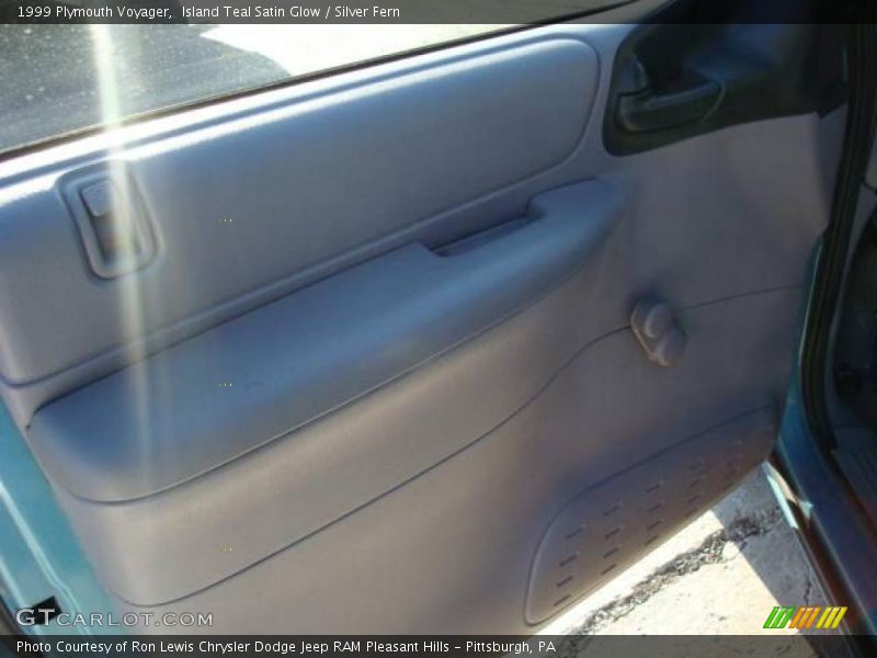 Island Teal Satin Glow / Silver Fern 1999 Plymouth Voyager
