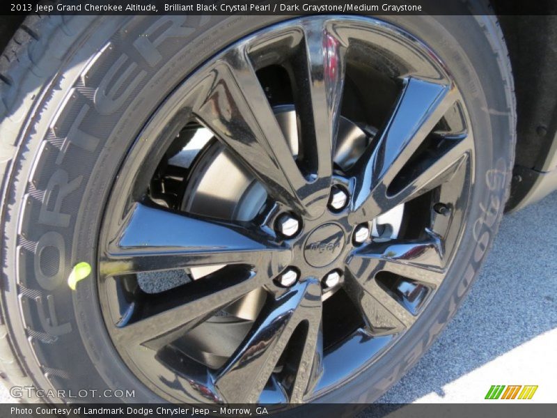 Brilliant Black Crystal Pearl / Dark Graystone/Medium Graystone 2013 Jeep Grand Cherokee Altitude