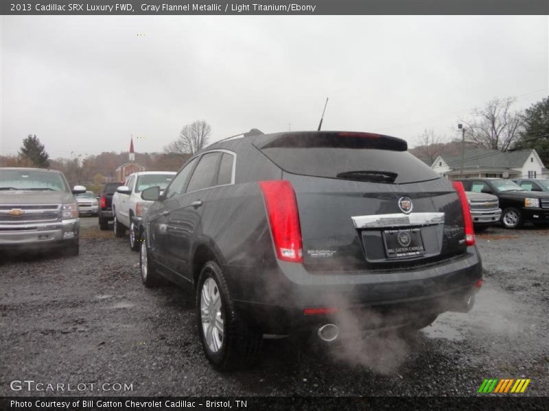 Gray Flannel Metallic / Light Titanium/Ebony 2013 Cadillac SRX Luxury FWD