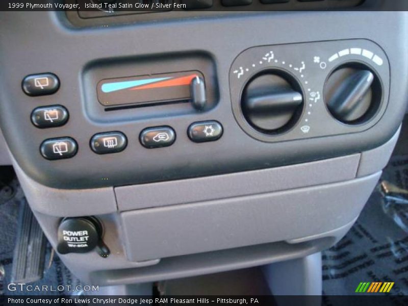 Island Teal Satin Glow / Silver Fern 1999 Plymouth Voyager