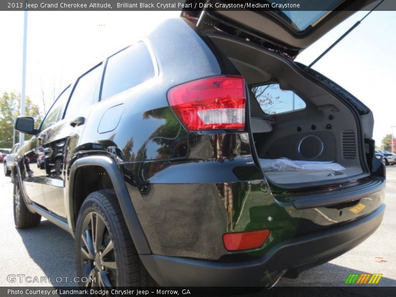 Brilliant Black Crystal Pearl / Dark Graystone/Medium Graystone 2013 Jeep Grand Cherokee Altitude