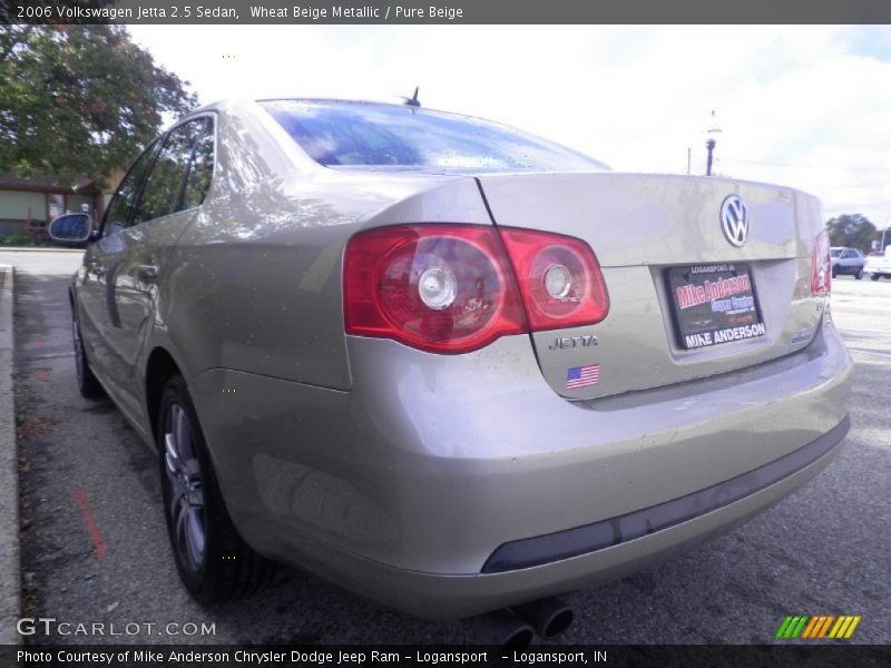 Wheat Beige Metallic / Pure Beige 2006 Volkswagen Jetta 2.5 Sedan