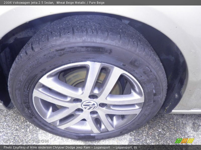Wheat Beige Metallic / Pure Beige 2006 Volkswagen Jetta 2.5 Sedan