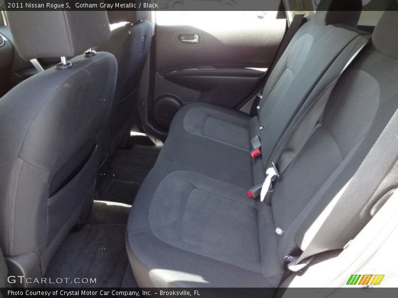 Gotham Gray Metallic / Black 2011 Nissan Rogue S