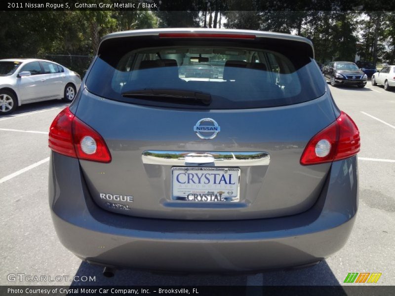 Gotham Gray Metallic / Black 2011 Nissan Rogue S