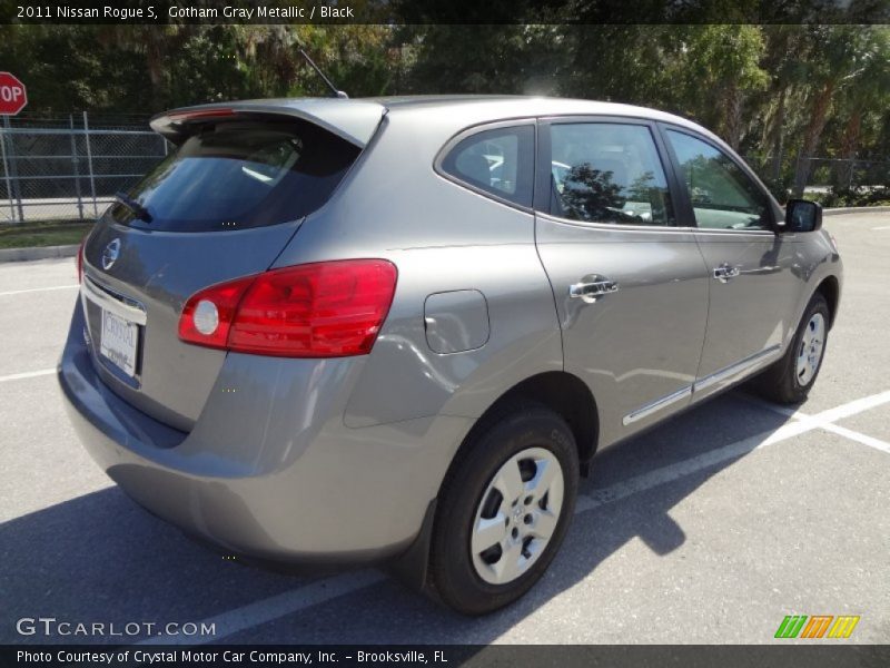 Gotham Gray Metallic / Black 2011 Nissan Rogue S