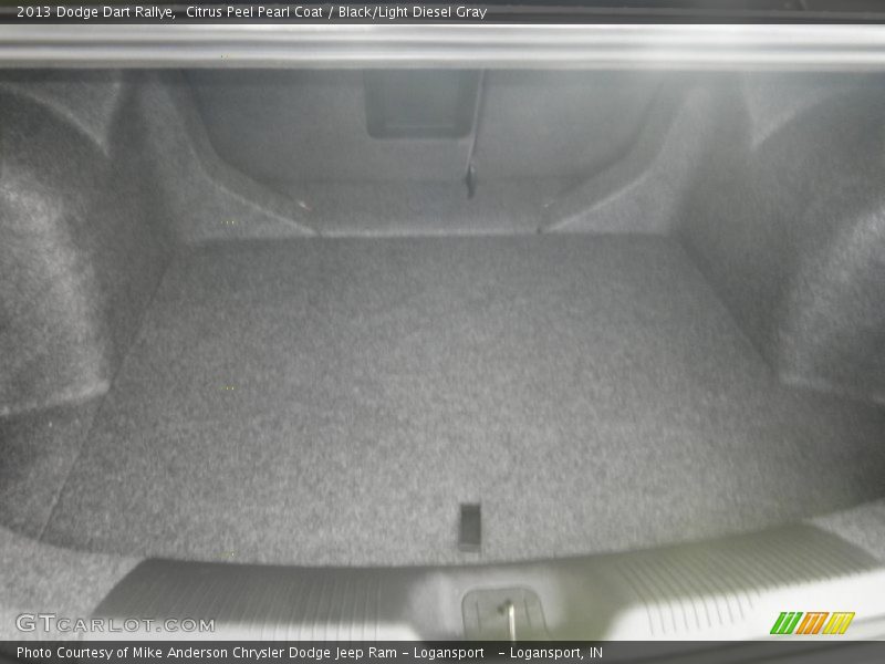 Citrus Peel Pearl Coat / Black/Light Diesel Gray 2013 Dodge Dart Rallye